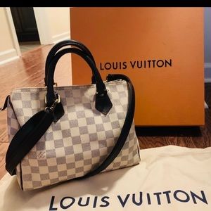 Authentic Louis Vuitton Speedy 25
